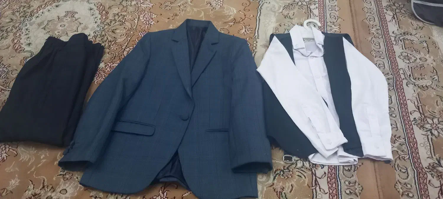 کت و شلوار ' و یک کت تک و کفش کالج در حد نو|کفش و لباس بچه|تهران, آشتیانی|دیوار