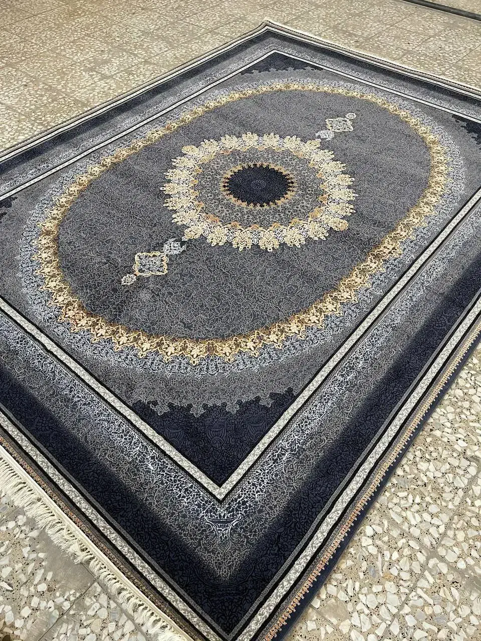 فرش کاخ زرنگار بافت مشهد ۱۰۰۰ شانه تراکم ۳۰۰۰|فرش|تهران, شهرک شریعتی|دیوار