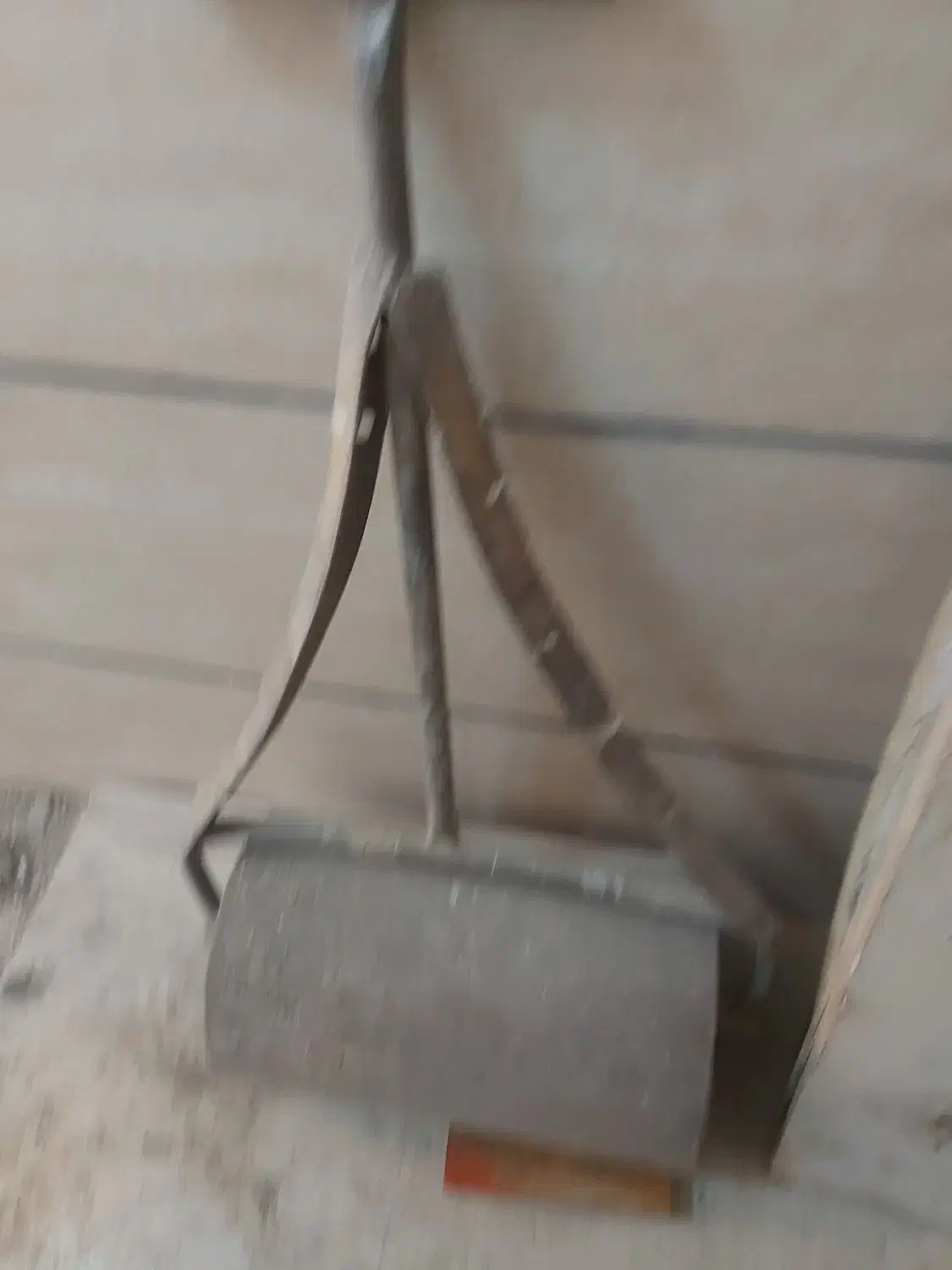 غلتک|ابزارآلات|مشهد, نیزه|دیوار