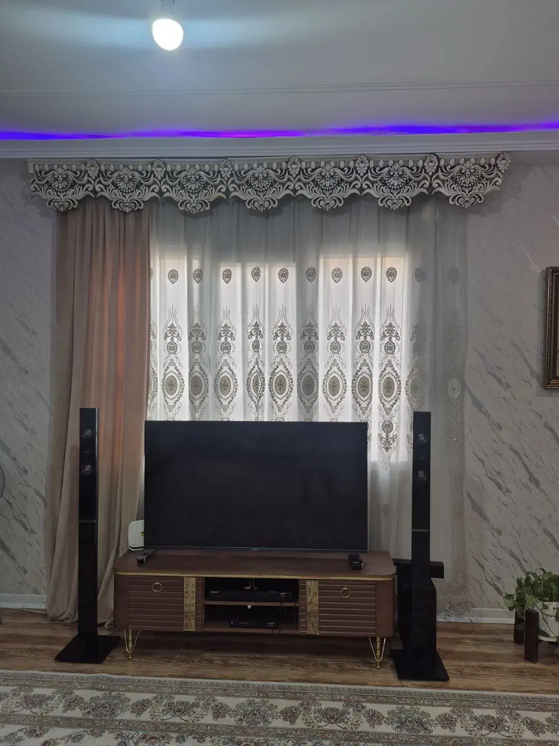 پرده پذیرایی با یالان وقاب بالا|پرده، رانر، رومیزی|چهاردانگه (تهران), |دیوار