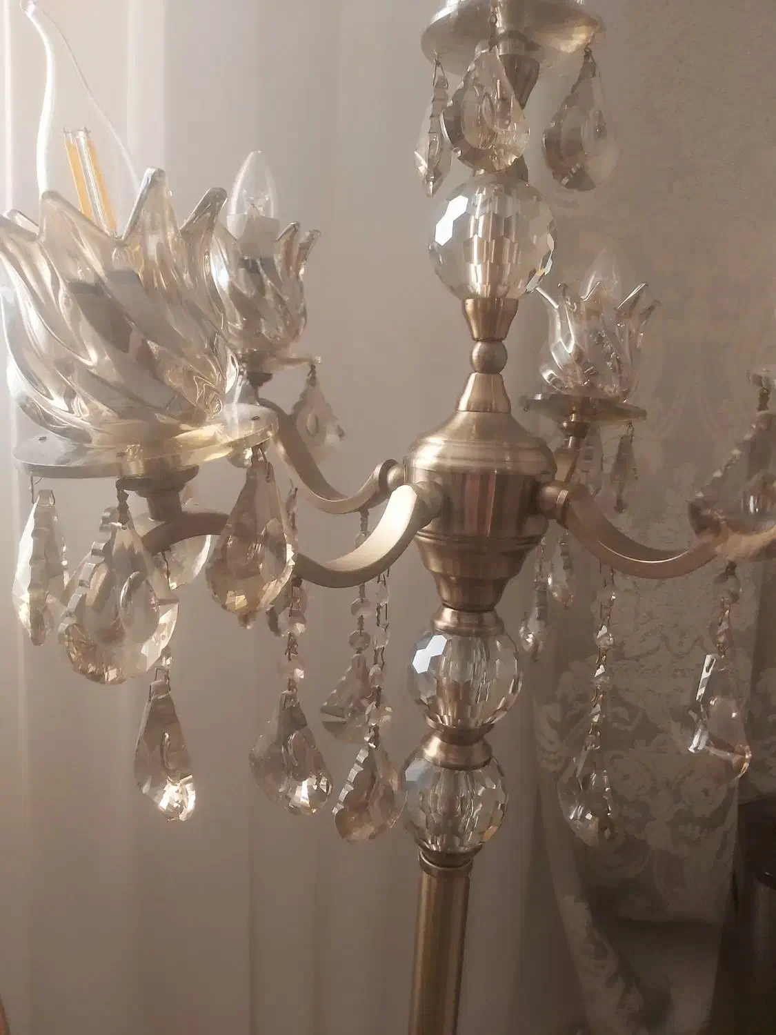 کنار سالنی|چراغ خواب و آباژور|ورامین, ورامین|دیوار