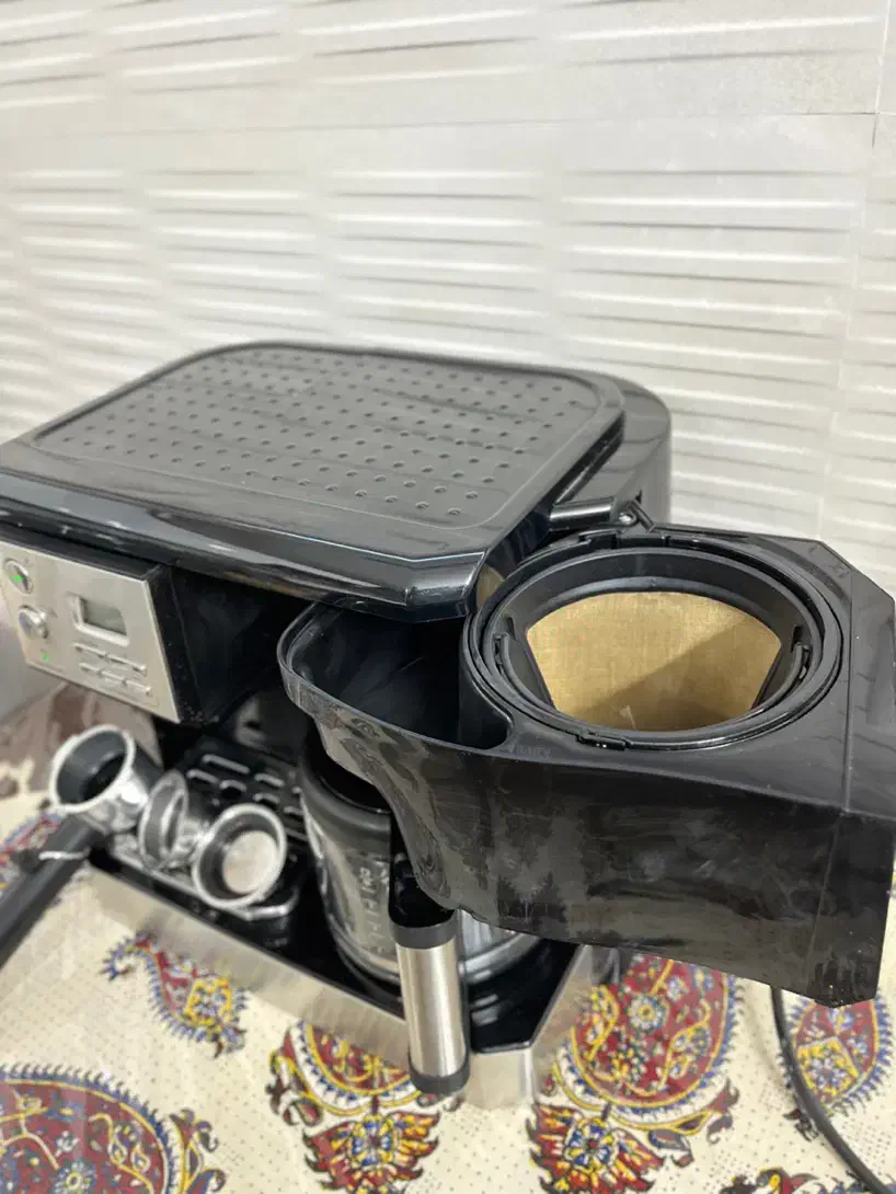 قهوه ساز دلونگی|سماور، چای‌ساز، قهوه‌ساز|خمینی‌شهر, |دیوار