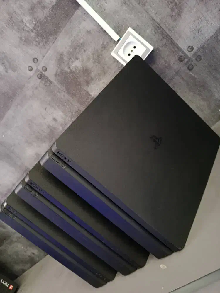 فروش Ps4کپی خور 1 ترا|کنسول، بازی ویدئویی و آنلاین|شیراز, مسلم|دیوار