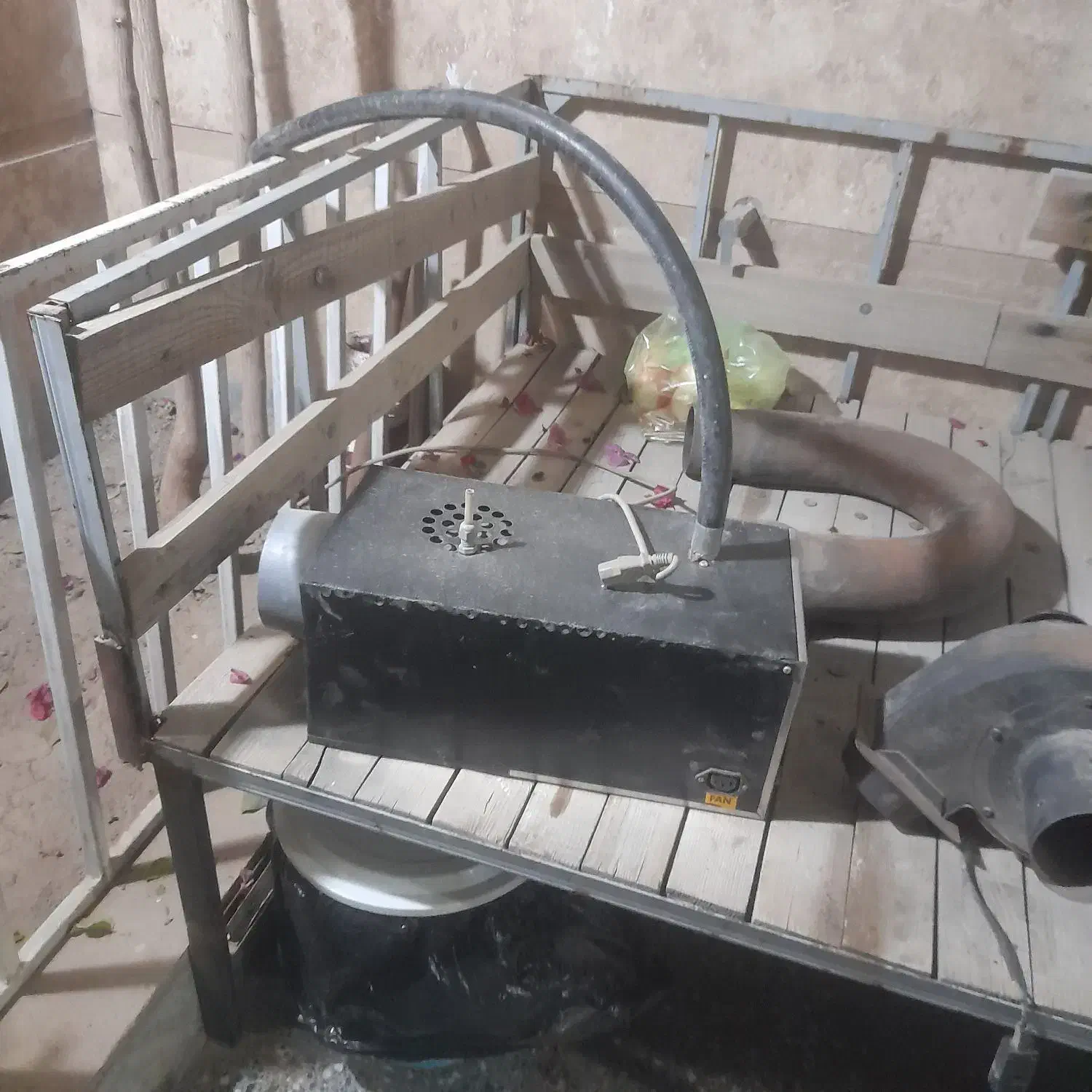 گرماتاب‌گازی‌tu|بخاری، هیتر، شومینه|قم, شهر قائم|دیوار