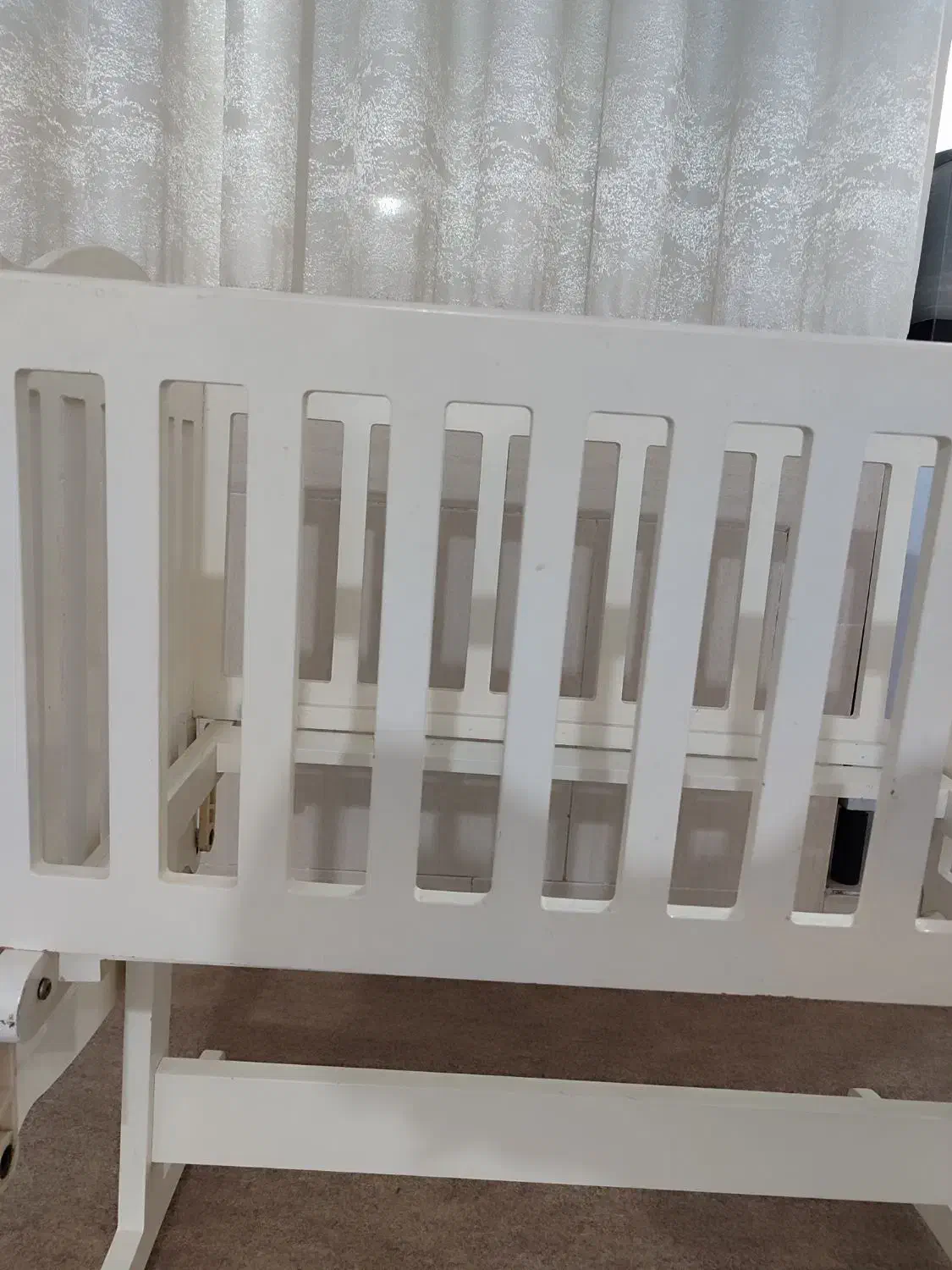 گهواره و تخت|تخت و صندلی بچه|خرمآباد, |دیوار