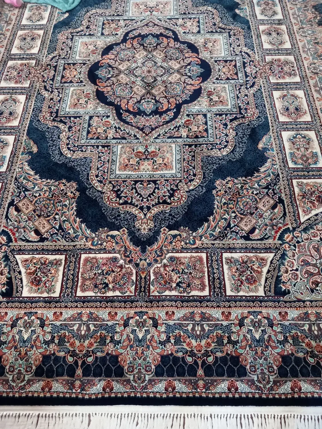 فرش ۹ متری|فرش|رشت, پل تالشان|دیوار