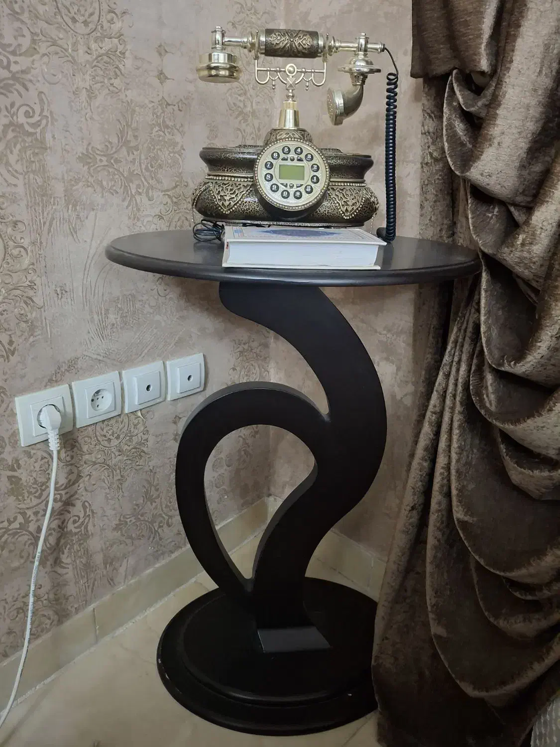 میز تلفن|میز تلفن|زنجان, |دیوار