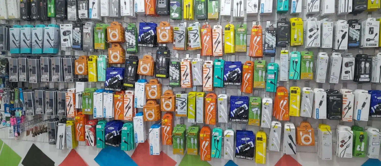انواع شارژر اصل فست شارژ و لبوبو (پاساژ موسوی)|خدمات رایانه‌ای و موبایل|دوگنبدان, |دیوار