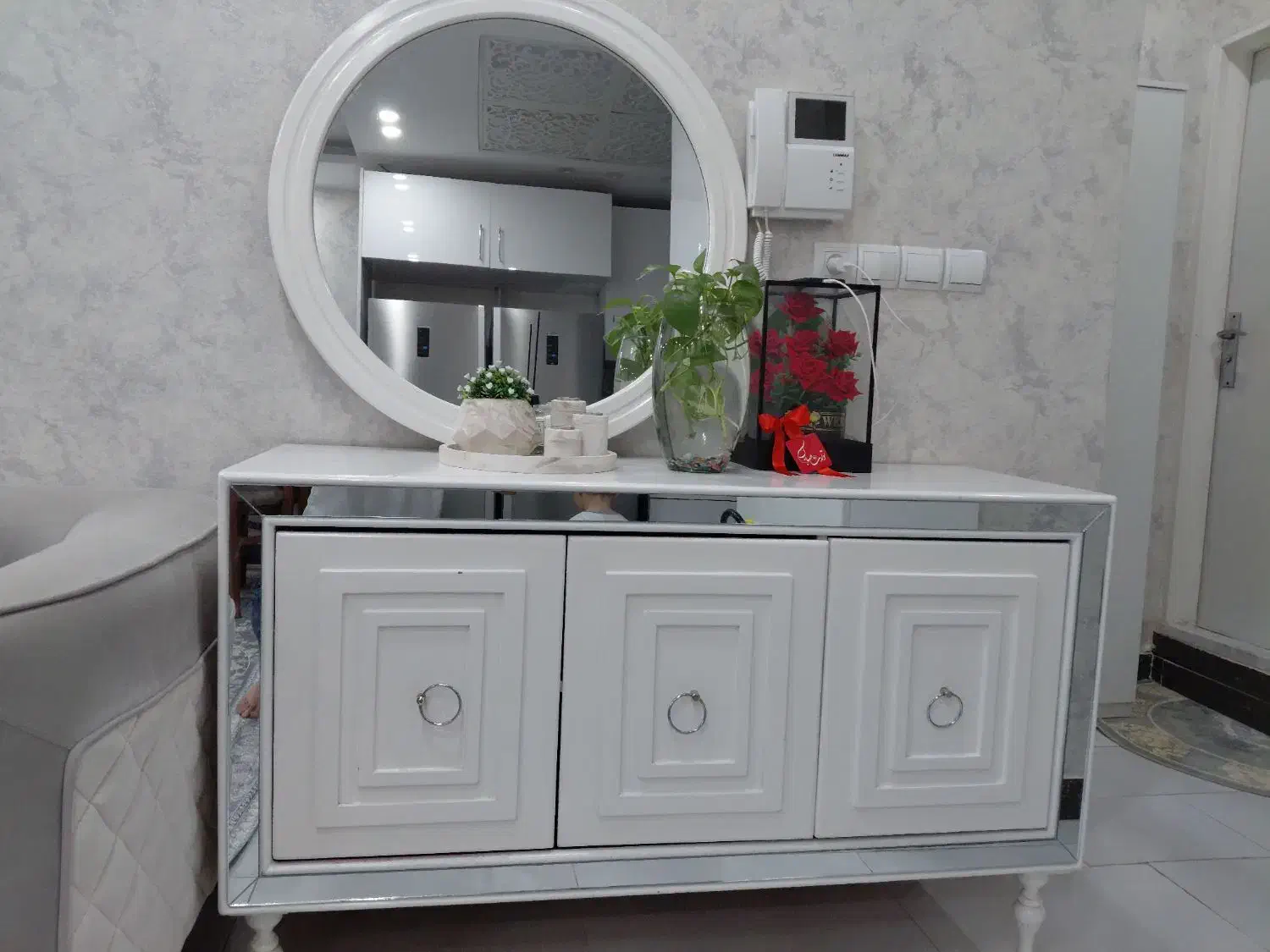 میز کنسول با آینه|بوفه، ویترین، کنسول|ملارد, |دیوار