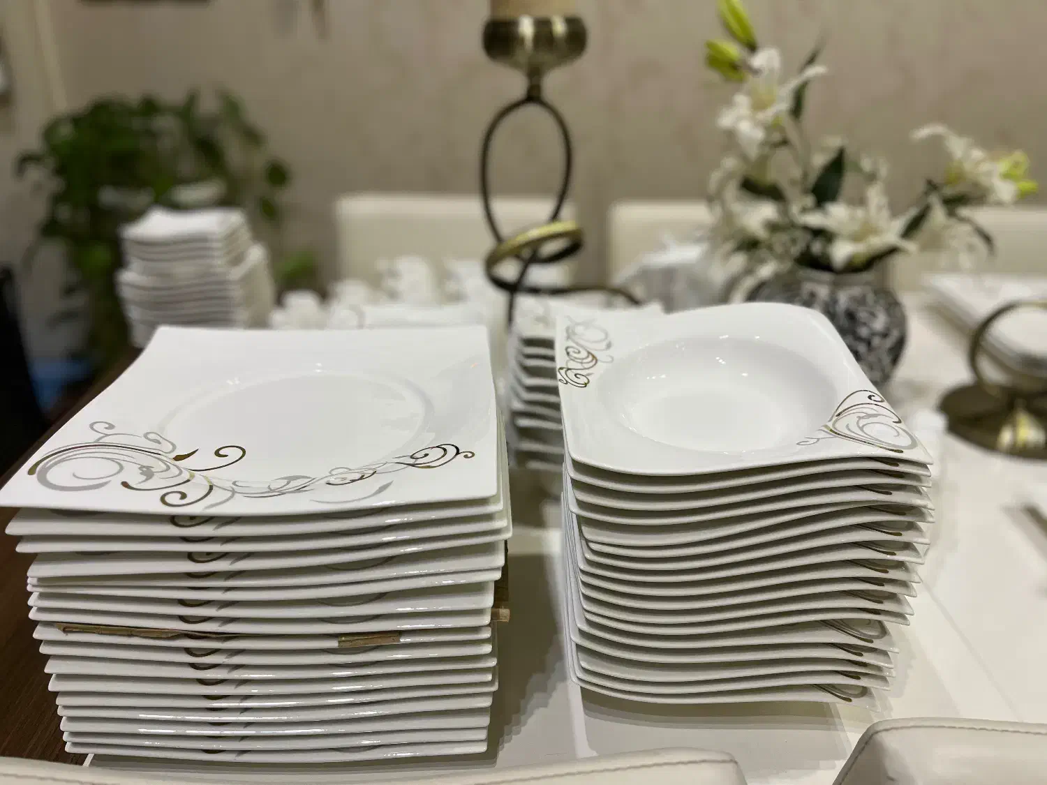 سرویس چینی مازراتی ۱۸ نفره کاملا سالم|ظروف سرو و پذیرایی|تهران, نیلوفر|دیوار