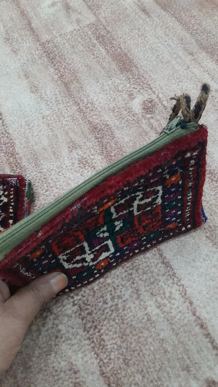 کیف تزئینی فرش بافت زنانه صنایع دستی|کیف، کفش، کمربند|همدان, |دیوار