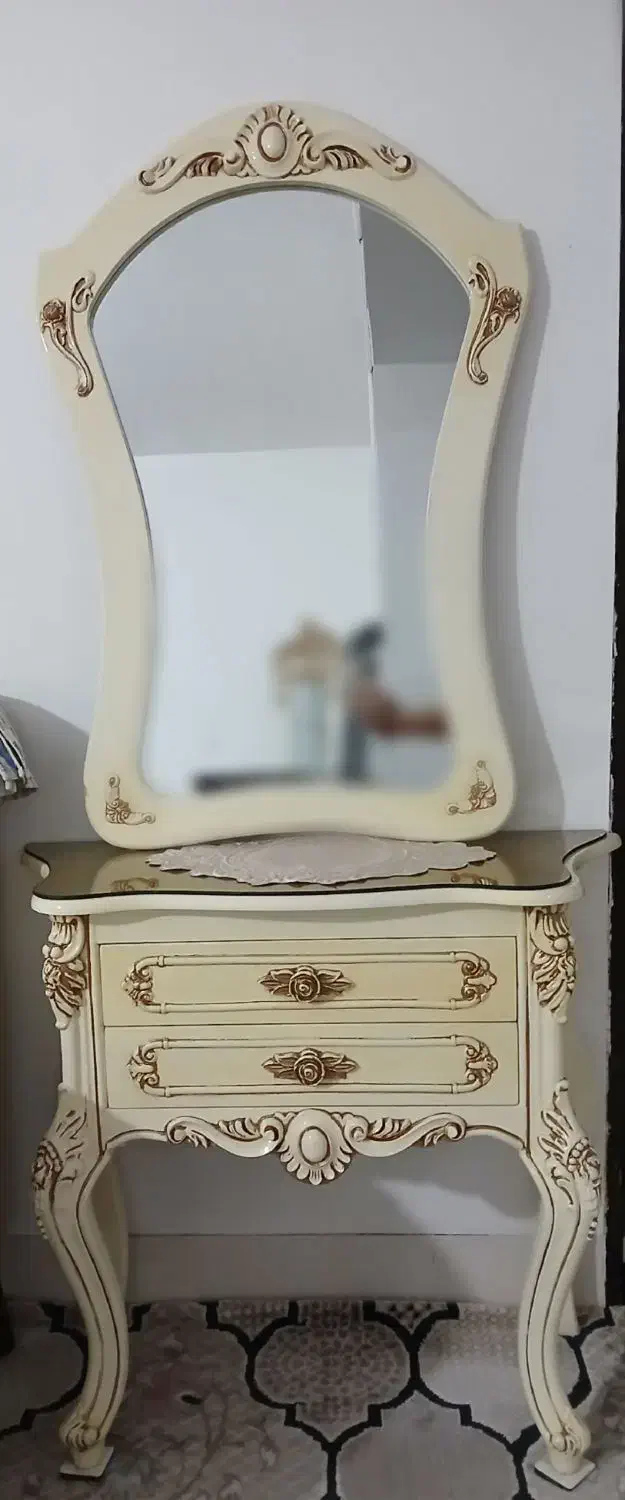 آینه و کنسول|بوفه، ویترین، کنسول|گیلان غرب, |دیوار