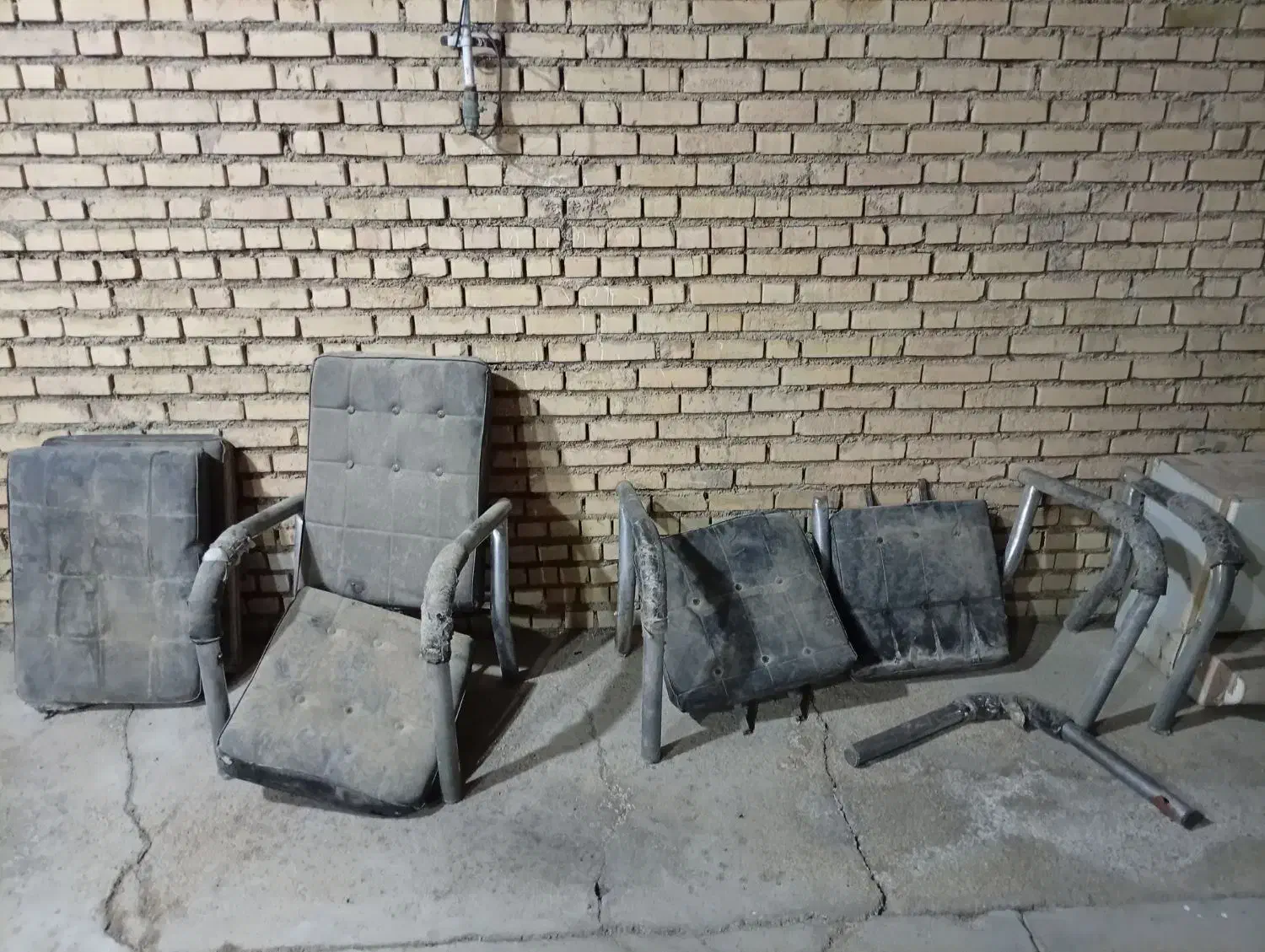 صندلی|مبلمان اداری|امیدیه, |دیوار