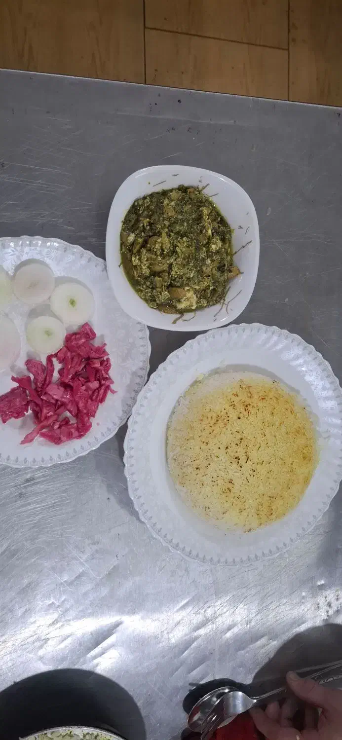 سفارش انواع غذابرای مراسم ومجالس شماپذیرفته،می‌شود|خدمات پذیرایی، مراسم|بندر انزلی, جهانگانی|دیوار