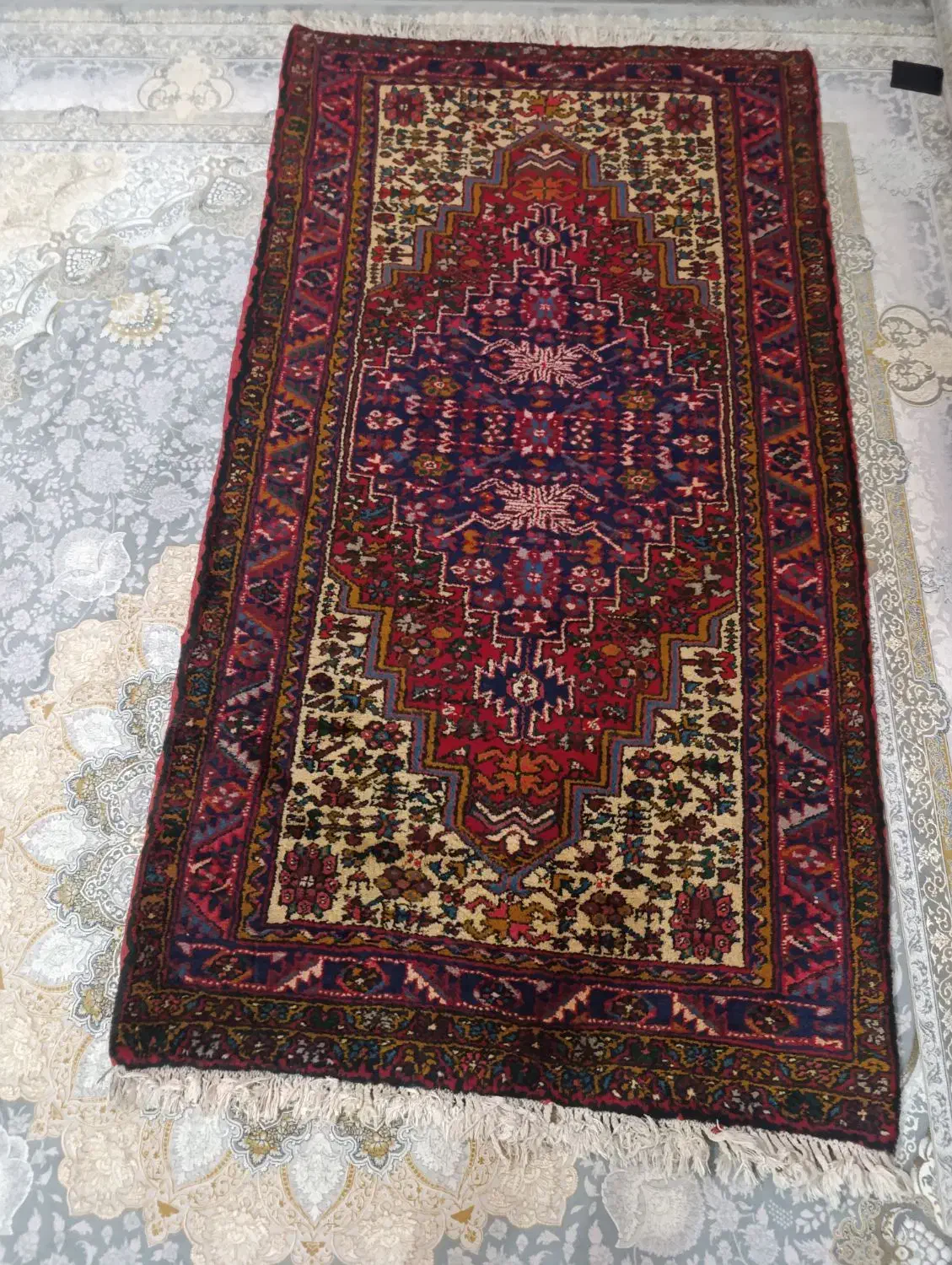 یک جفت فرش دست بافت سراب. درحد نو|فرش|کرج, حصارک پایین|دیوار