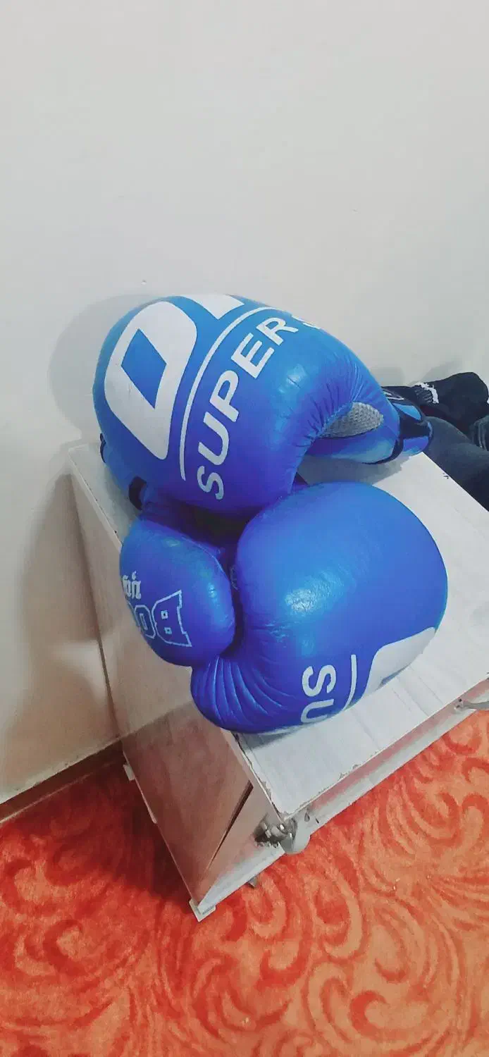 دستکش بوکس|تجهیزات ورزشی|خرمآباد, |دیوار