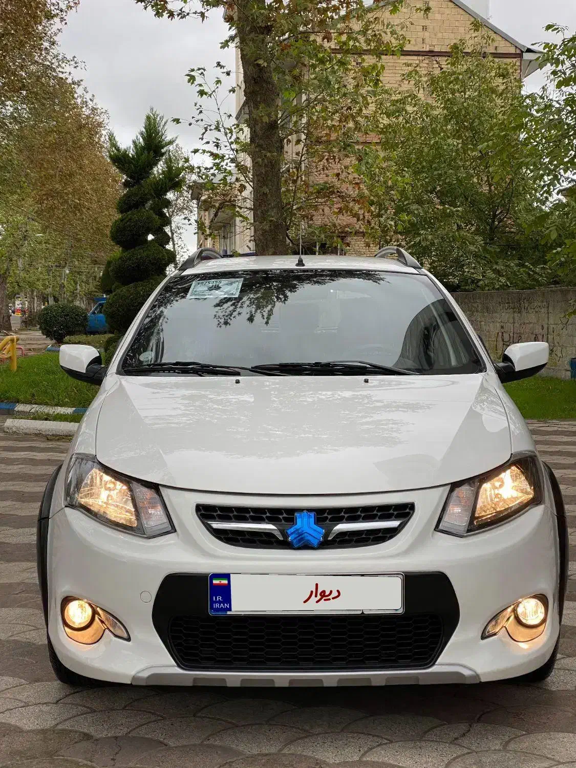 کوییک مدل1402|خودرو سواری و وانت|رشت, عینک|دیوار