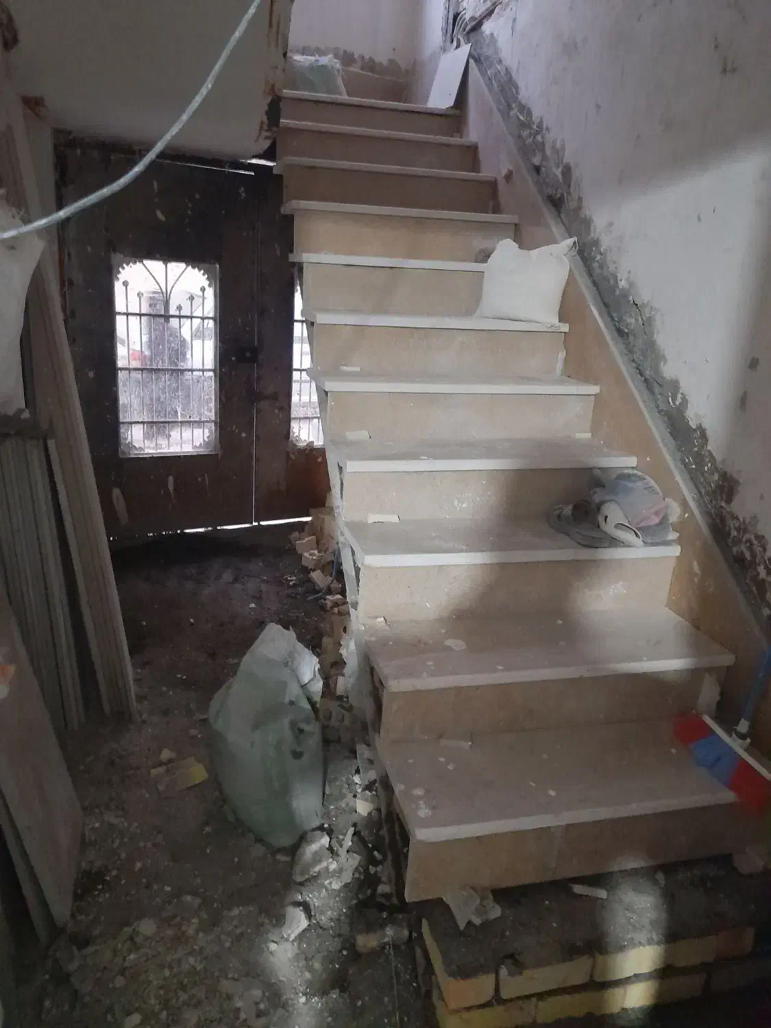 کاشی کاری وتخریب،بازسازی|خدمات پیشه و مهارت|مشهد, احمدآباد|دیوار