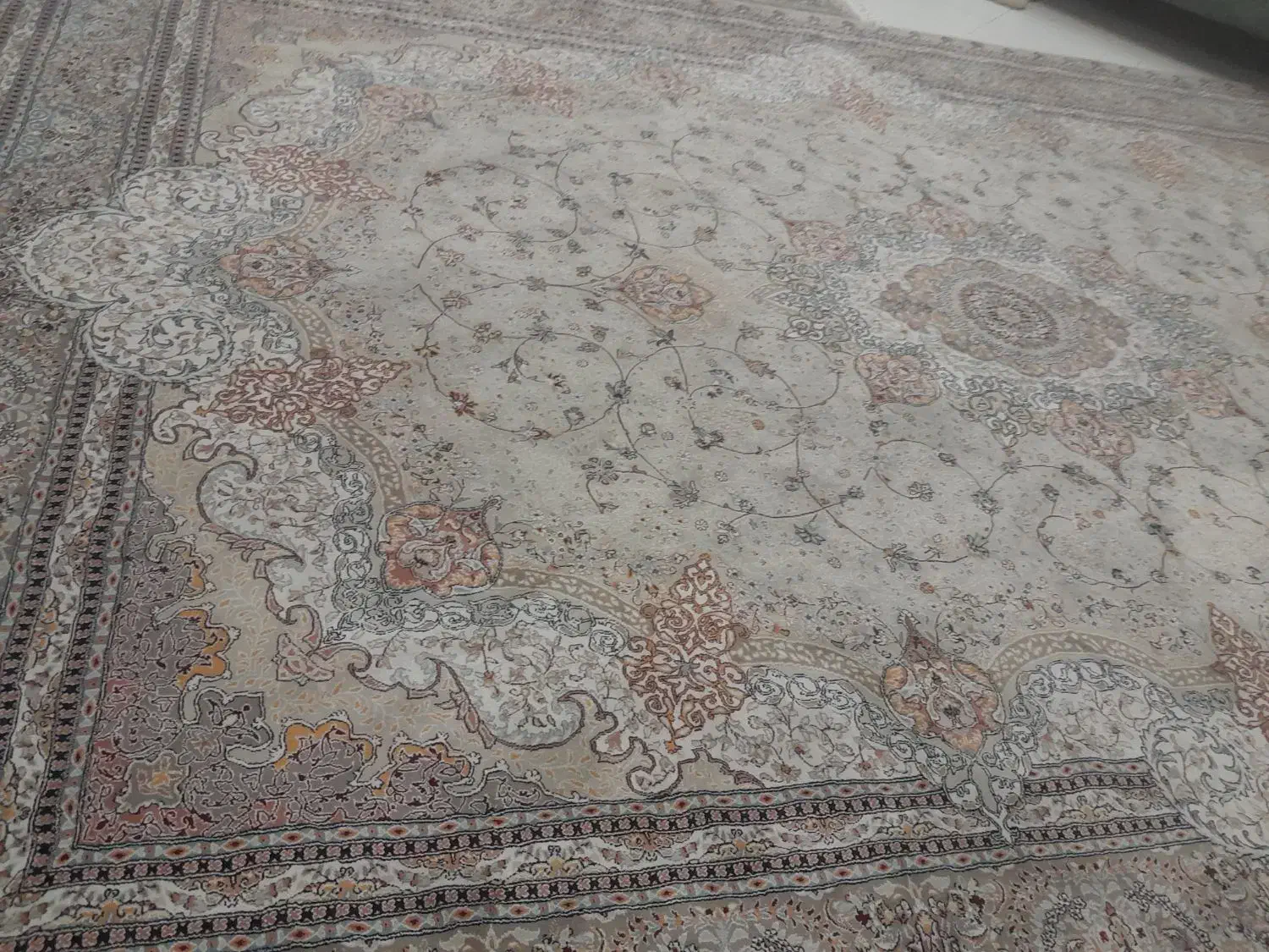 ۲ عدد فرش|فرش|سمنان, |دیوار