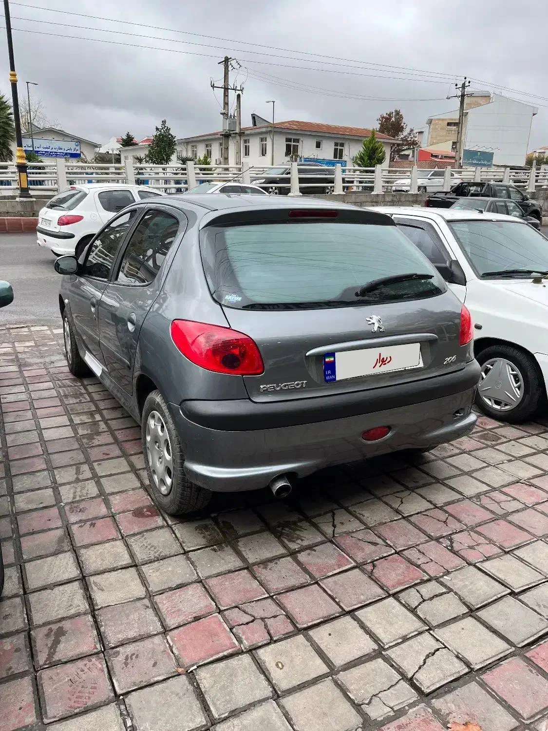 ۲۰۶ مدل ۸۹|خودرو سواری و وانت|رشت, استقامت ۱|دیوار