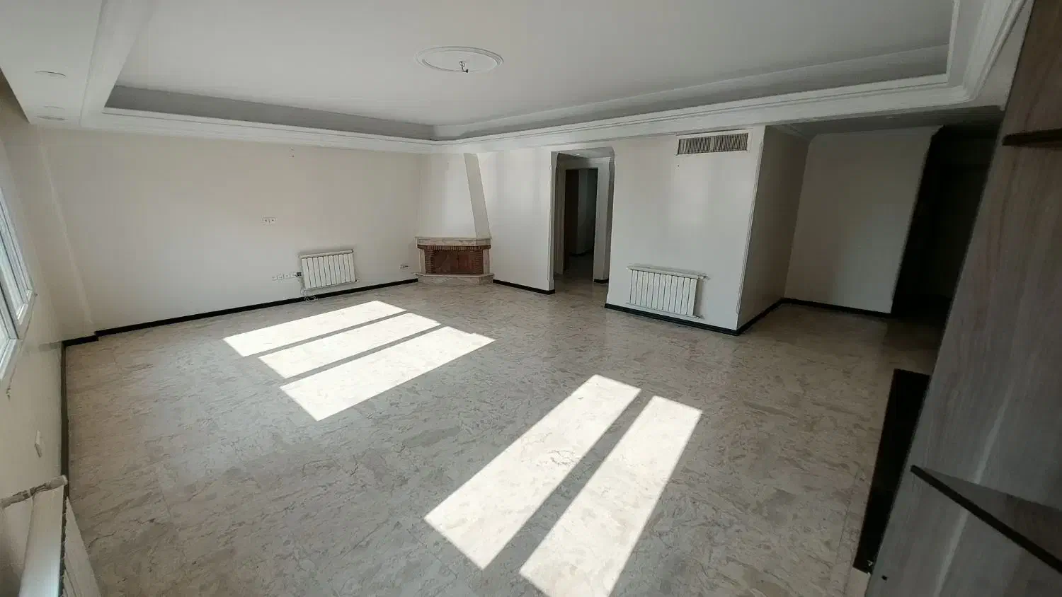 ۱۳۵متر ۳خواب ۹ ساله فول امکانات تک واحدی ط ۴