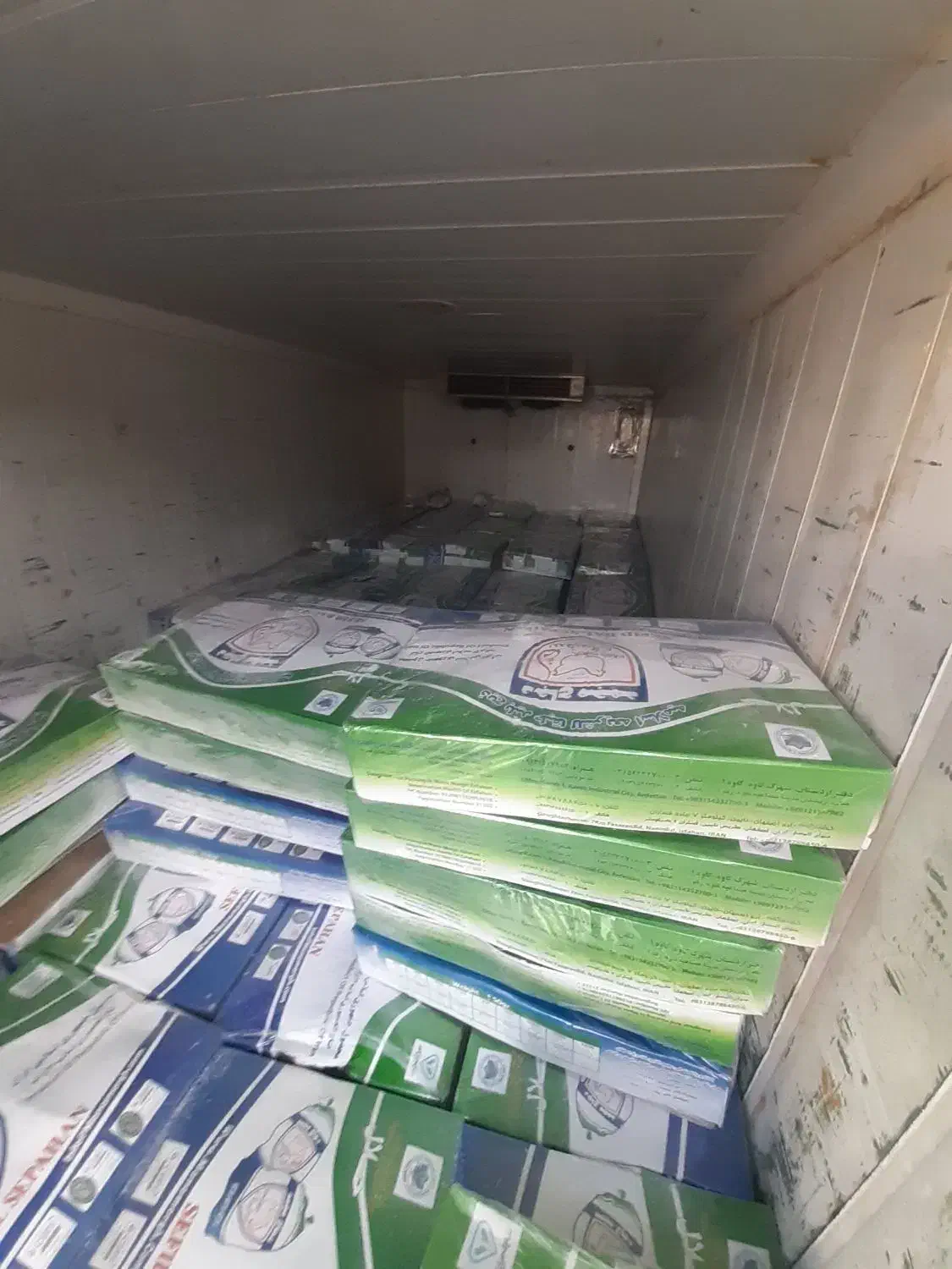 مرغ فروشی کاربلد وزرنگ|استخدام خدمات فروشگاه و رستوران|بافق, |دیوار