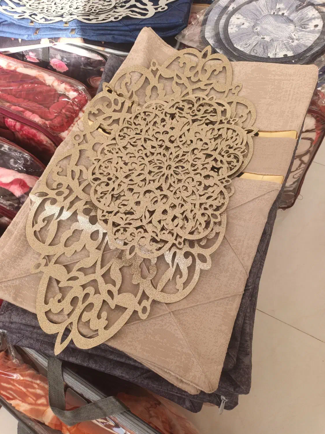 روتختی و پتو کیف رومیزی|رختخواب، بالش، پتو|ماکو, |دیوار