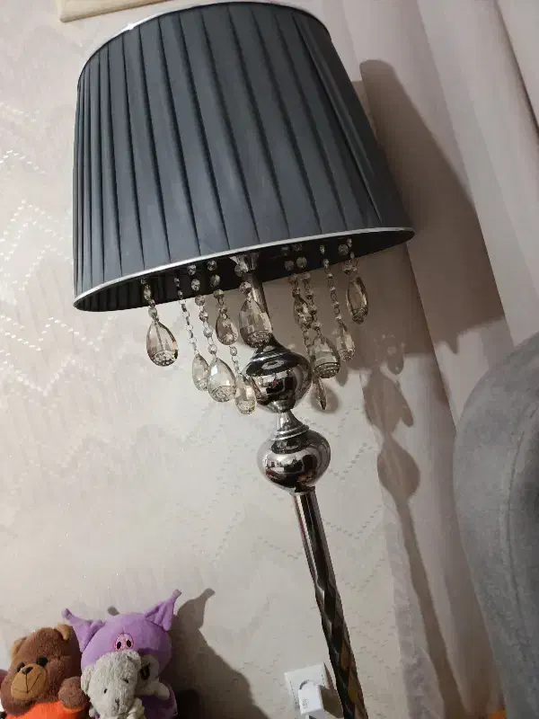 آباژور ایستاده|چراغ خواب و آباژور|رباطکریم, رباطکریم|دیوار