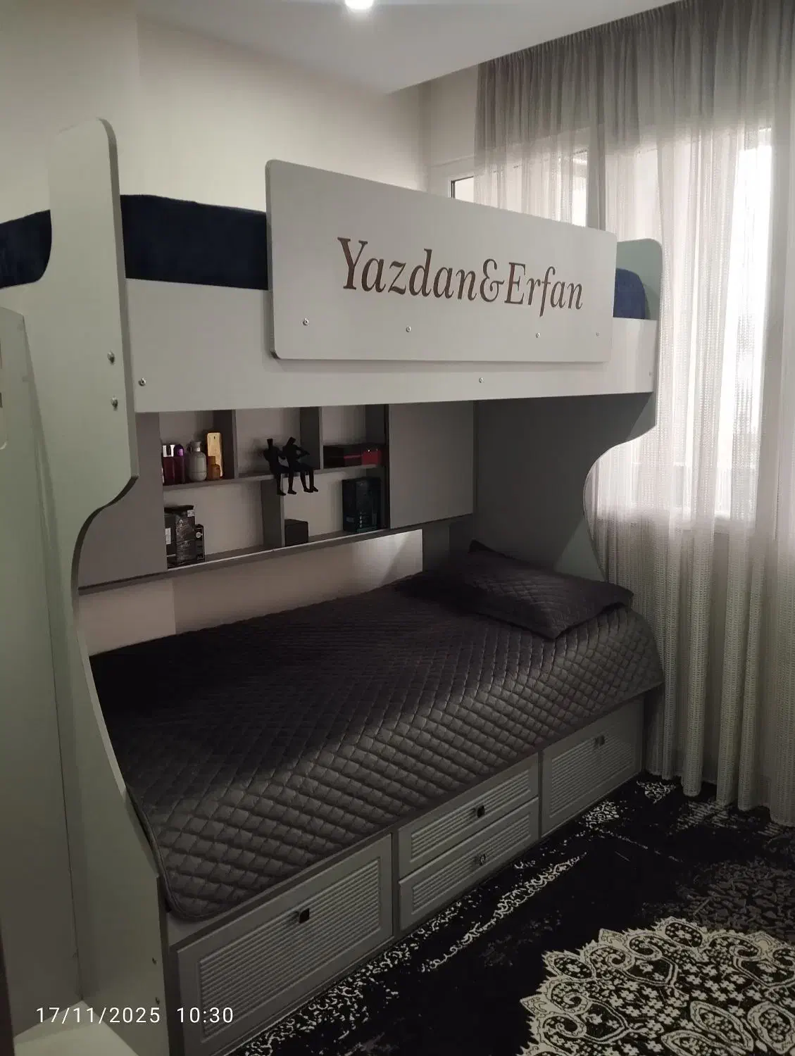 تخت دوطبقه جوان .|تخت و سرویس خواب|تهران, والفجر (افسریه)|دیوار