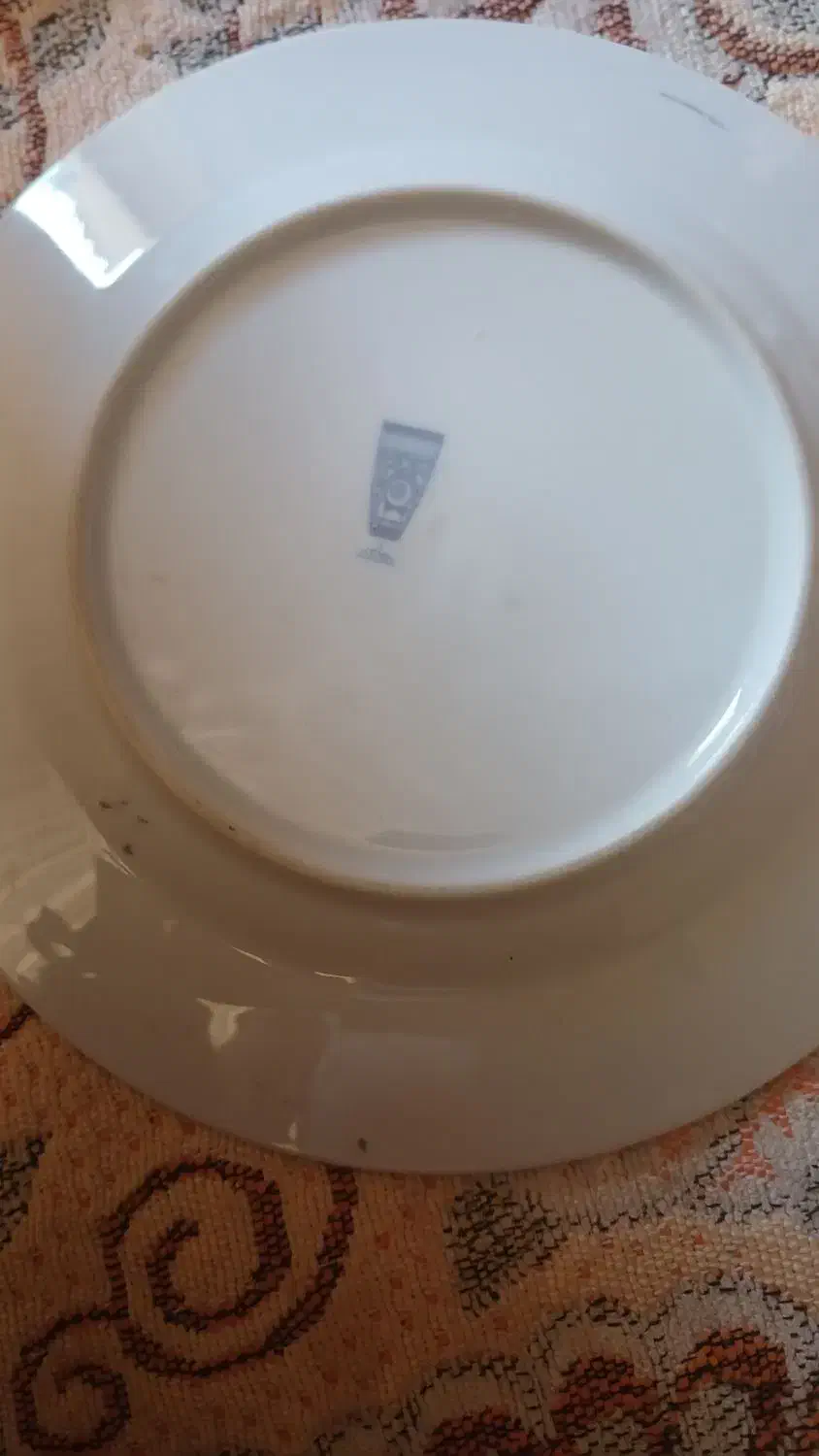 بشقاب دیوارکوب قدیمی قدمت بالای ۵۰سال|ظروف سرو و پذیرایی|قائن, |دیوار