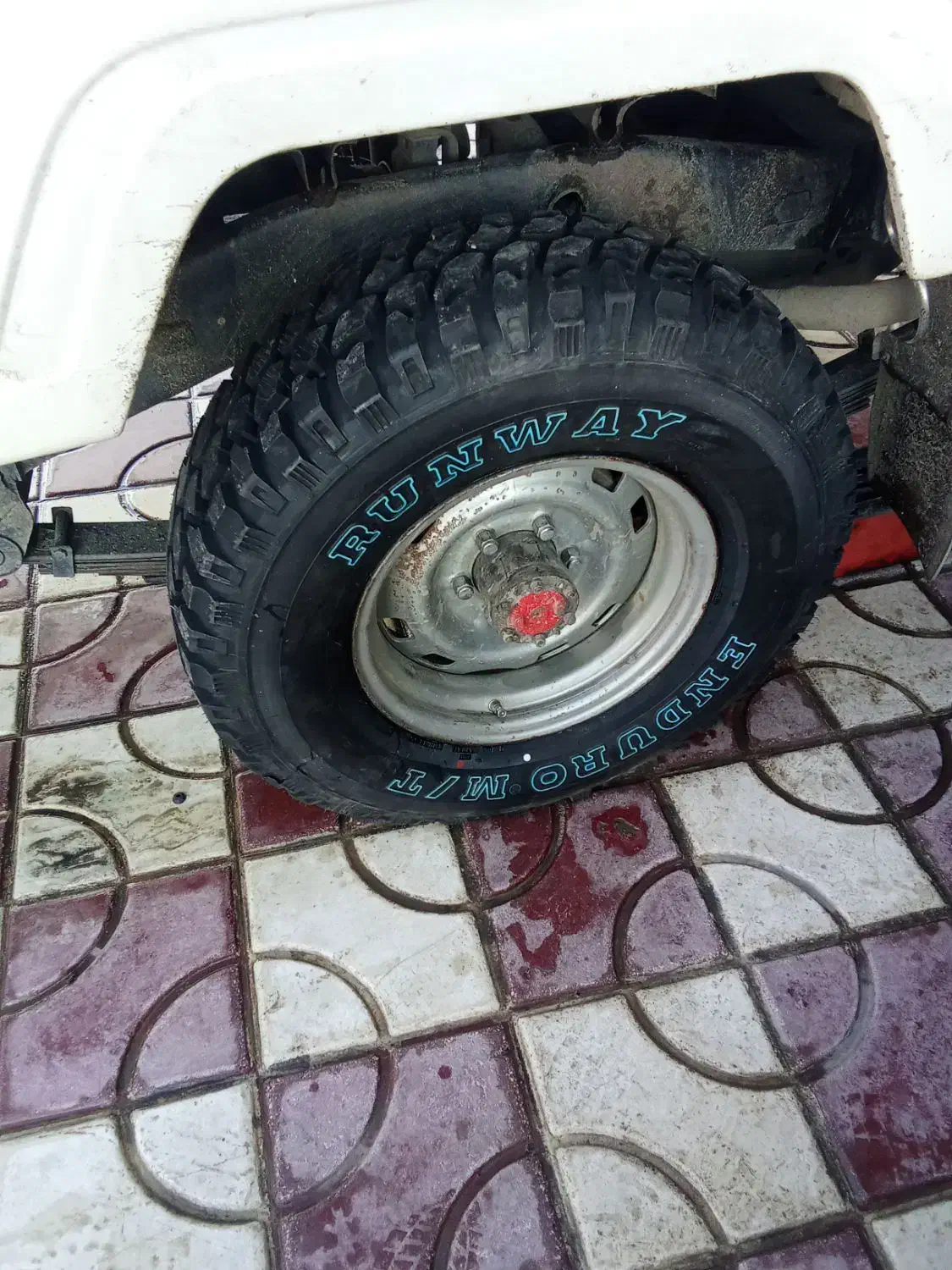 گمشده|اشیا|مریوان, |دیوار