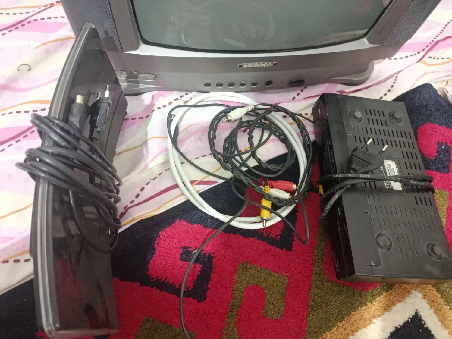 تلویزیون ۱۴ اینچ صنام|تلویزیون و پروژکتور|کرمان, |دیوار