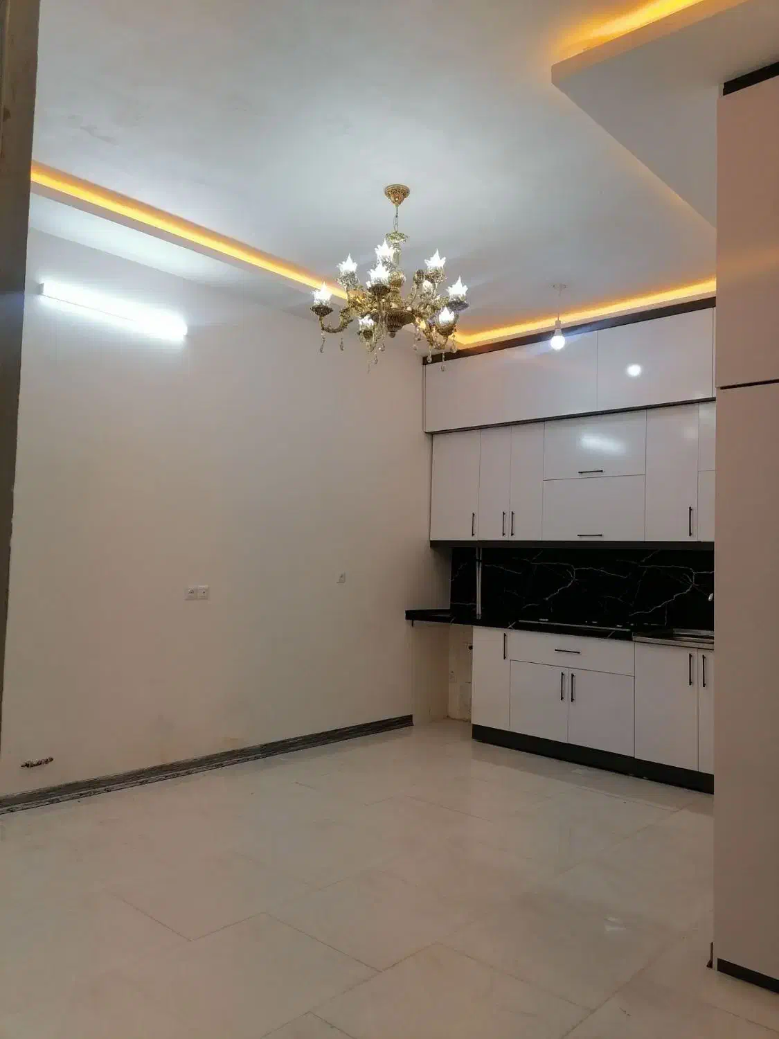 حاشیه خاکستری|فروش آپارتمان|مشهد, شهرک بهارستان|دیوار