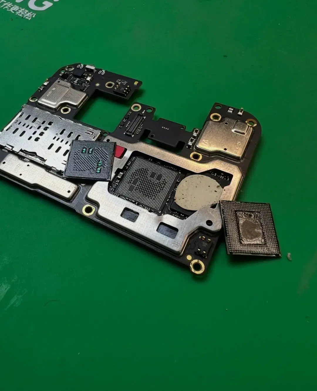 تعمیرات تخصصی موبایل با کمترین هزینه|خدمات رایانه‌ای و موبایل|مشهد, سراب|دیوار