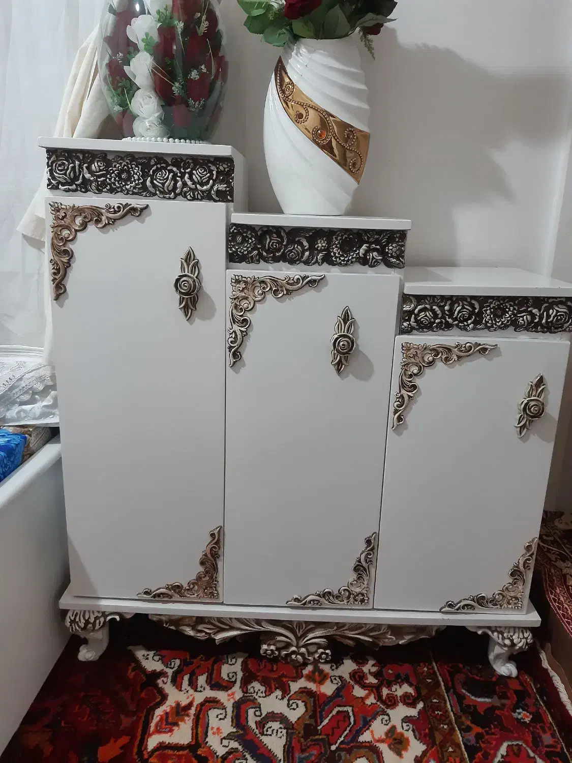 جاکفشی|جاکفشی، کمد، دراور|مراغه, |دیوار