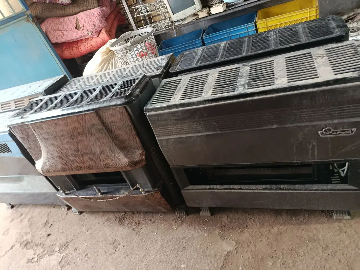 تعدادی بخاری|بخاری، هیتر، شومینه|دلیجان, |دیوار