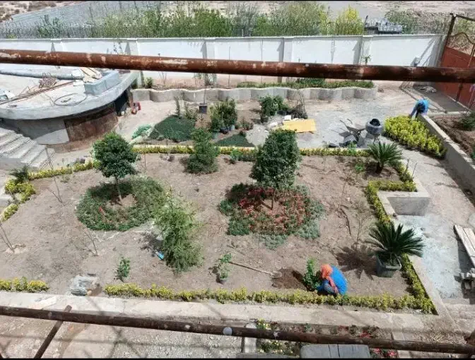 خدمات کلیه باغبانی باغچه کاری گلکاری هرس کاری|خدمات باغبانی و درختکاری|لواسان, |دیوار