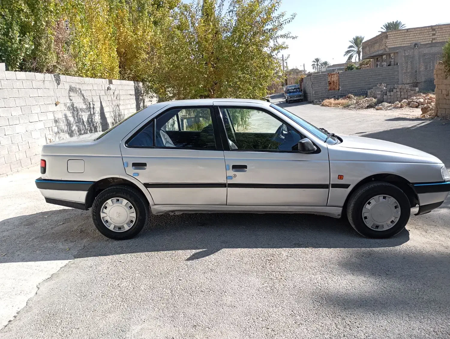 پژو405نقره ای|خودرو سواری و وانت|شیراز, جانبازان|دیوار