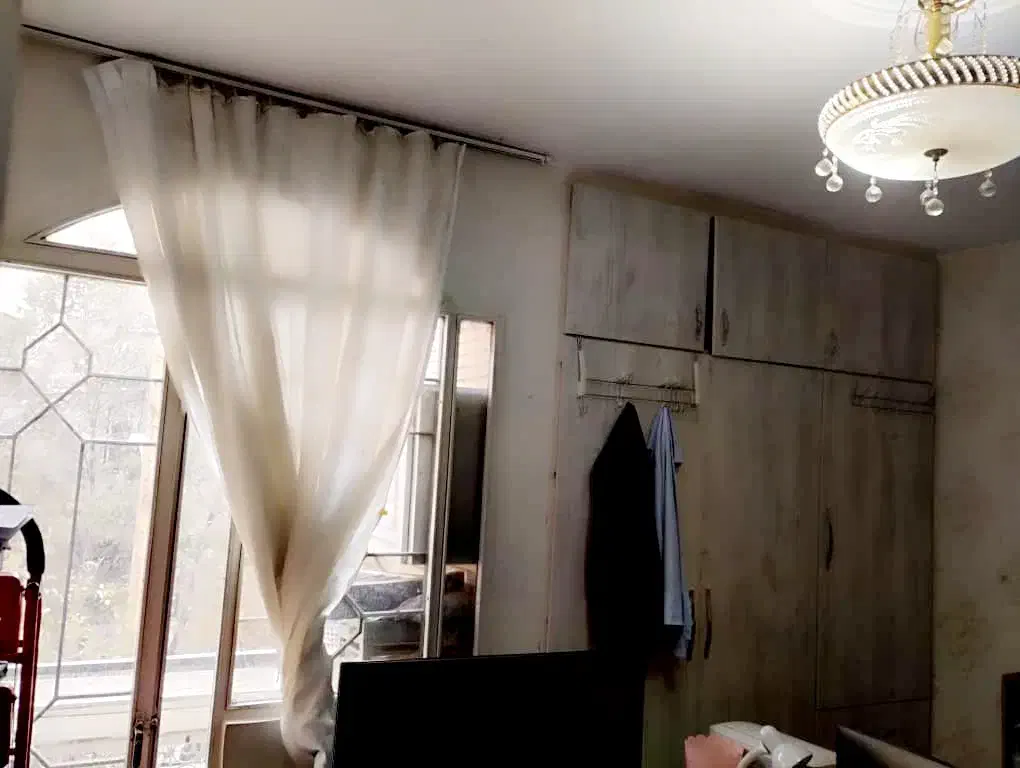 ۷۲ متر طبقه1/باپارکینگ/زوج وخانواده/پونک/سردارجنگل