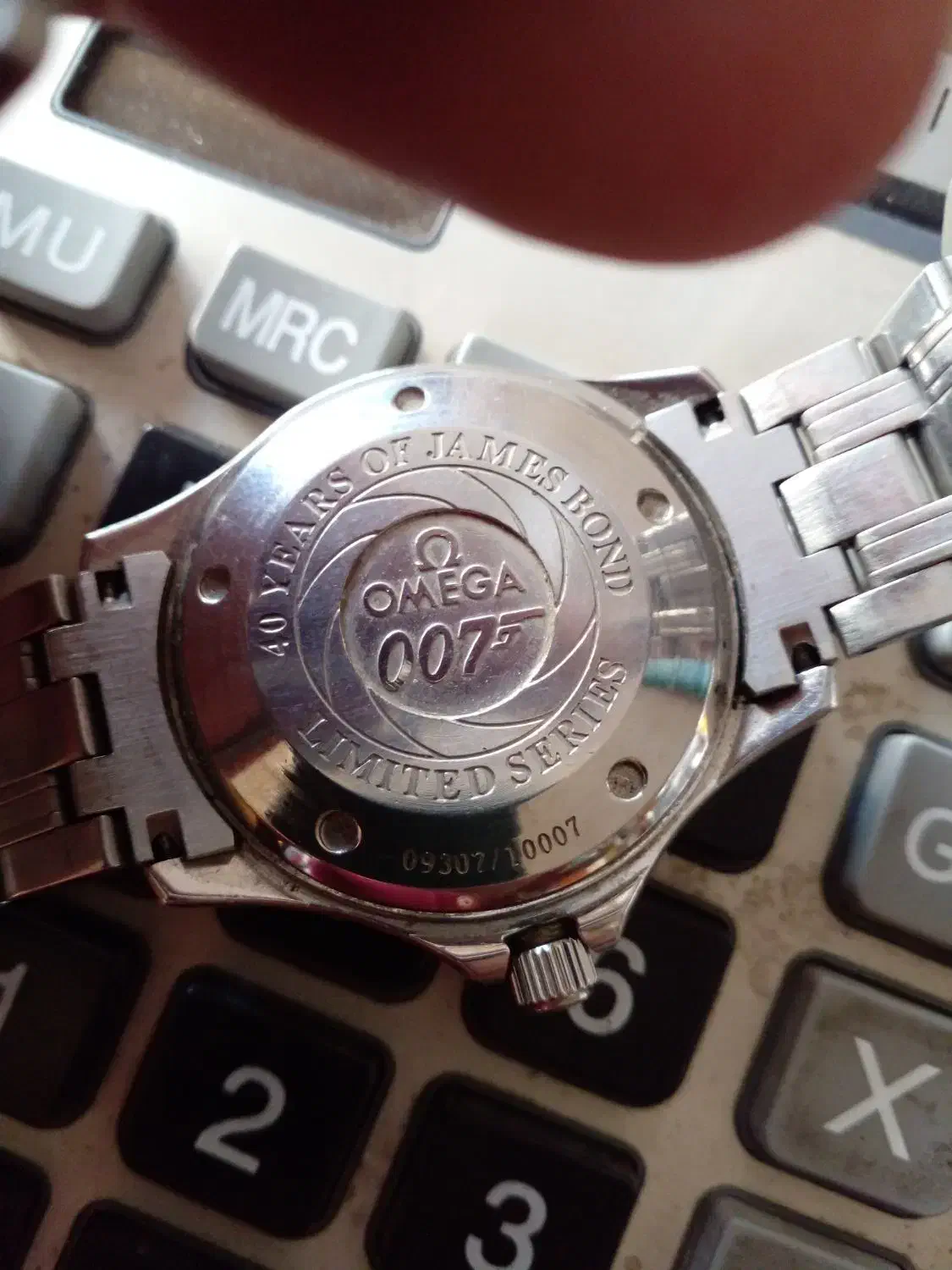 ساعت مچی اومگا|ساعت|اندیشه, اندیشه فاز ۱|دیوار