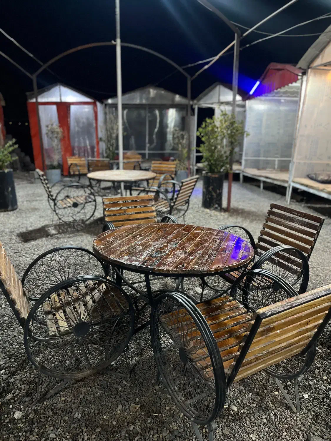 میزو صندلی چوبی|میز و صندلی غذاخوری|تربت جام, میان جام|دیوار