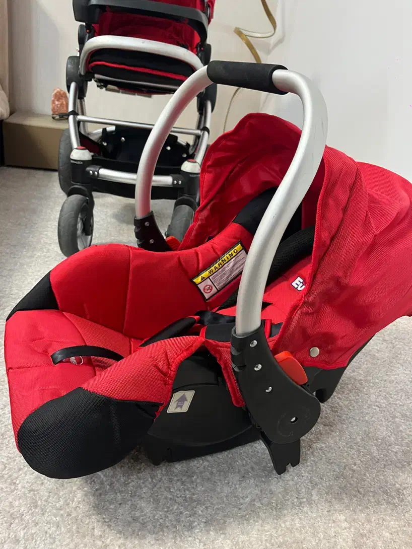 کریر|کالسکه و لوازم جانبی|قرچک, شهرک الحدید|دیوار