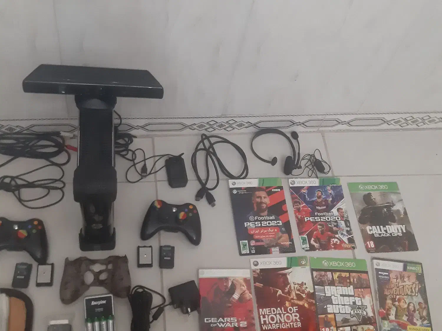 ایکس باکس ۳۶۰ جفت دست در حد نو|کنسول، بازی ویدئویی و آنلاین|فردیس, شهرک ۱۱۰|دیوار
