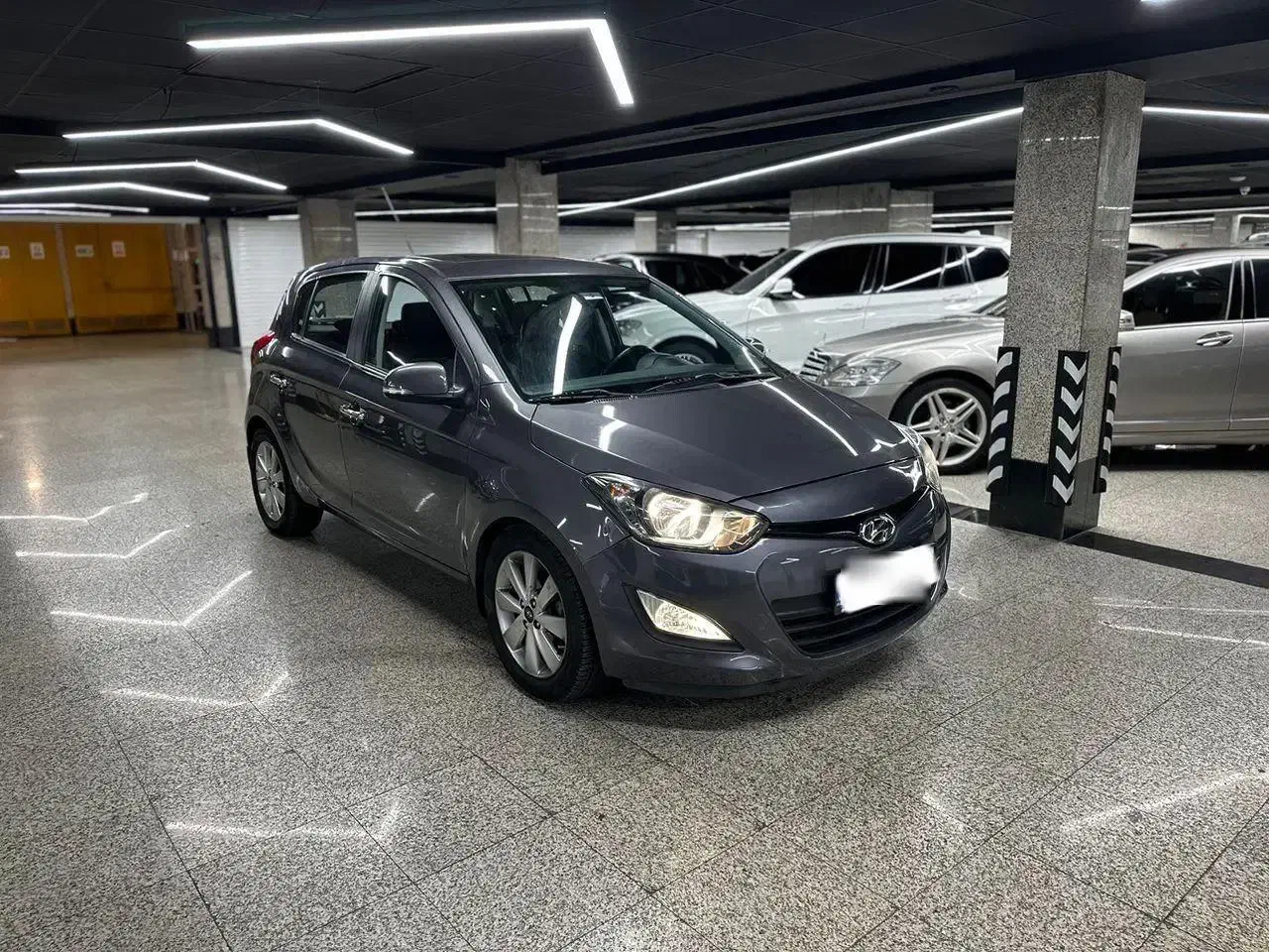 i20 مدل ۲۰۱۵ چند لکه رنگ|خودرو سواری و وانت|تهران, ولنجک|دیوار