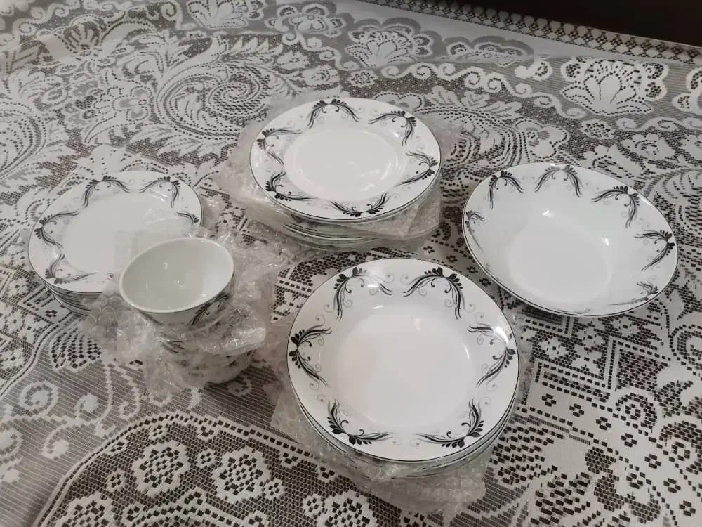 سرویس چینی ساعت استند قابلمه و سماور و اتو|قوری، کتری، قهوه‌ساز دستی|مشهد, کشاورز|دیوار