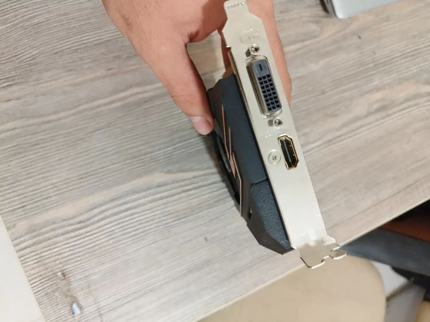 کارت گرافیک gt 1030 گیگابایت گیمینگ|قطعات و لوازم جانبی رایانه|همدان, |دیوار