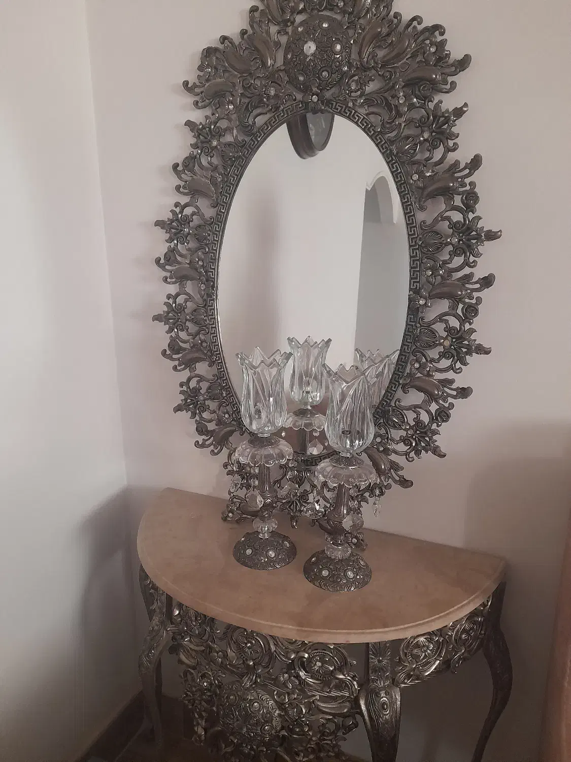 آینه و شمعدان و کنسول|بوفه، ویترین، کنسول|رشت, استقامت ۱|دیوار