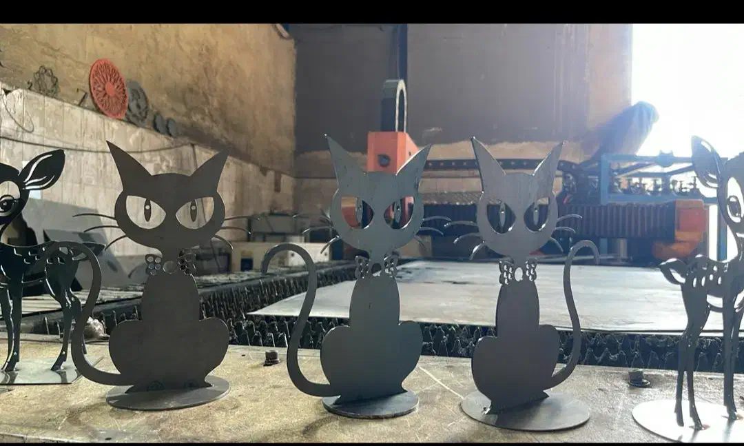 نمونه ای از کارهای عروسکی|مجسمه، تندیس، ماکت|اراک, |دیوار