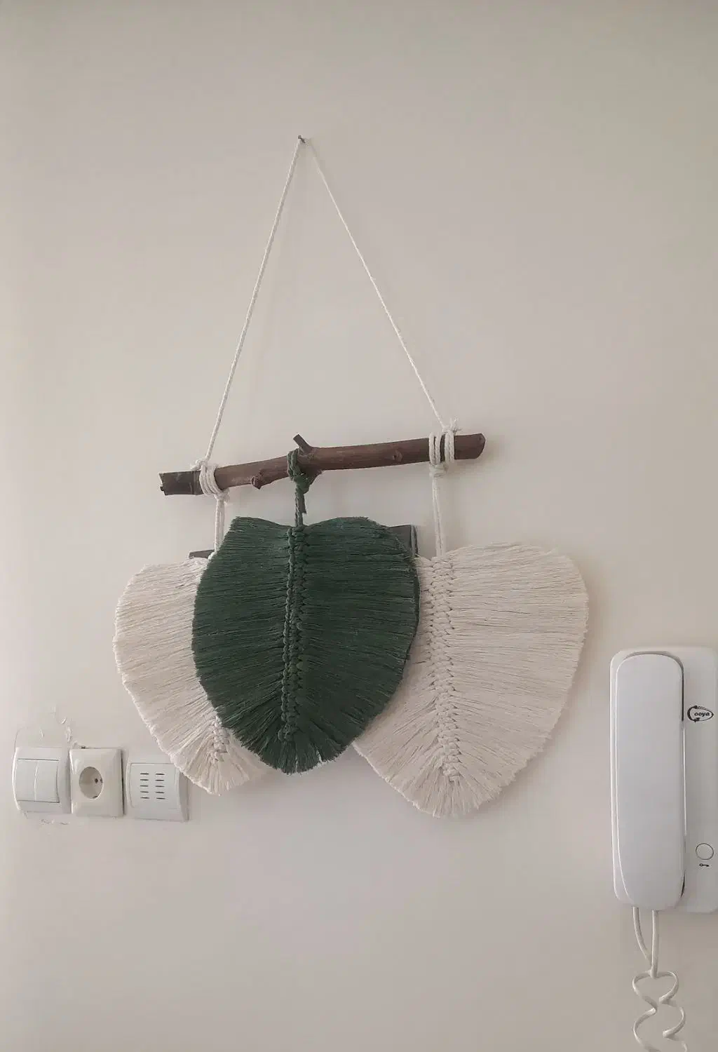 مکرمه آویز برگ|ساعت دیواری و تزئینی|پرند, فاز ۴|دیوار