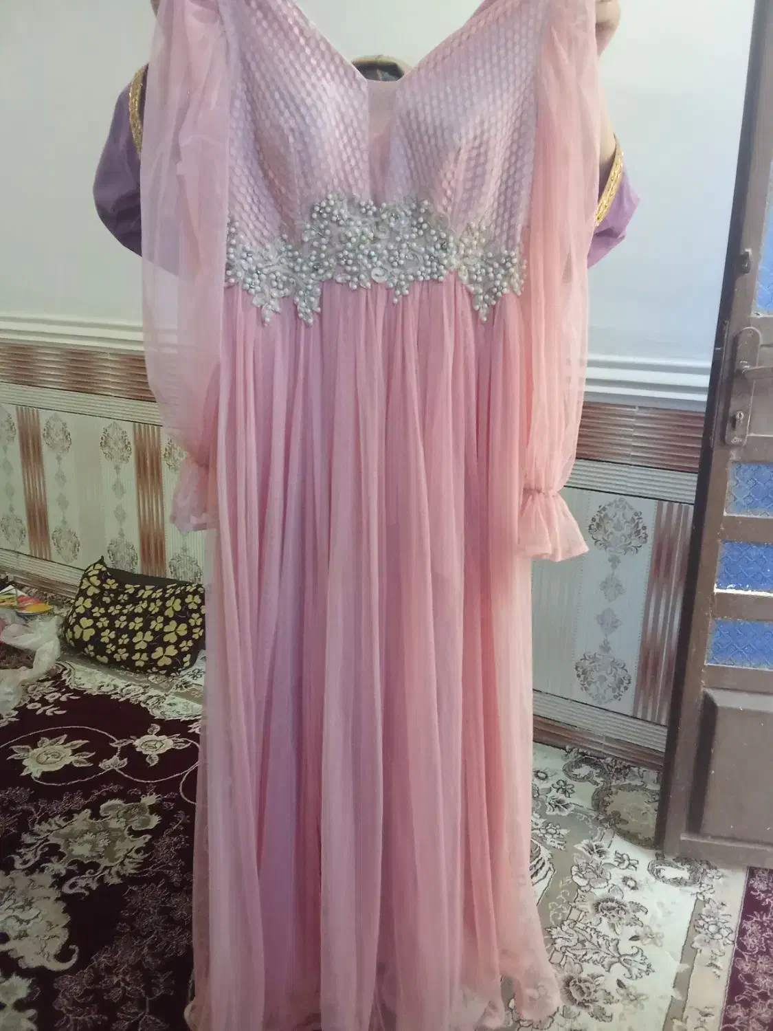 لباس مجلسی|لباس|شادگان, |دیوار